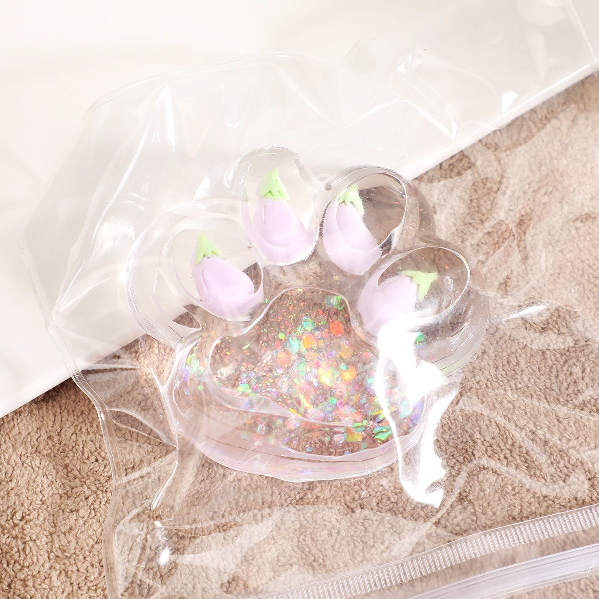 Jucarie Antistres Squishy, selexmo, cu Revenire Lenta, Model Cat Paw, Squeeze Pinch Family, 6.5 x 7 cm, din Tpr, 4-6 Ani, Model 3 Legume, Transparent