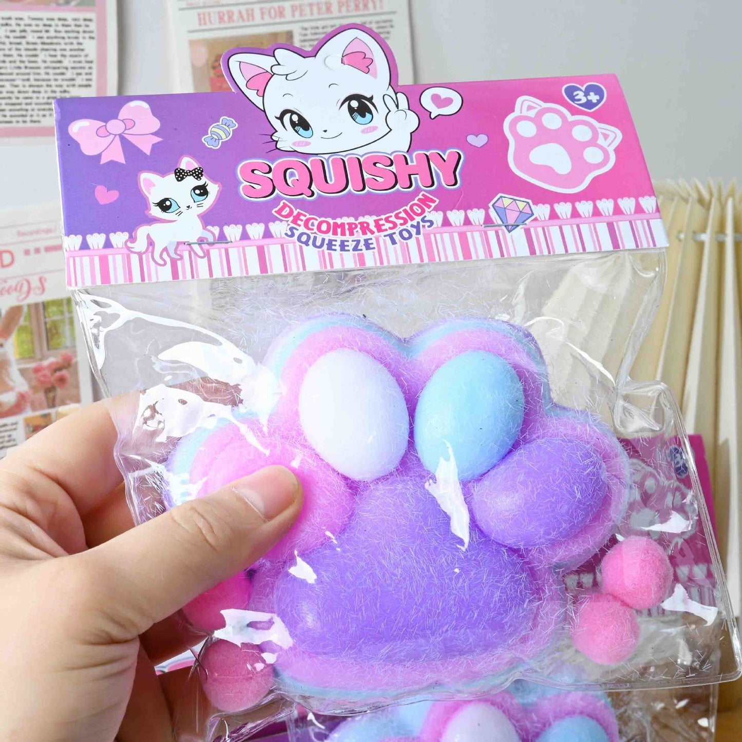 Jucarie Antistres Squishy, selexmo, cu Revenire Lenta, Model Labuta de Pisica Pufoasa, 220g, 12.5 x 10.5 cm Squeeze Pinch Family, Ambalaj Transparent, Mov
