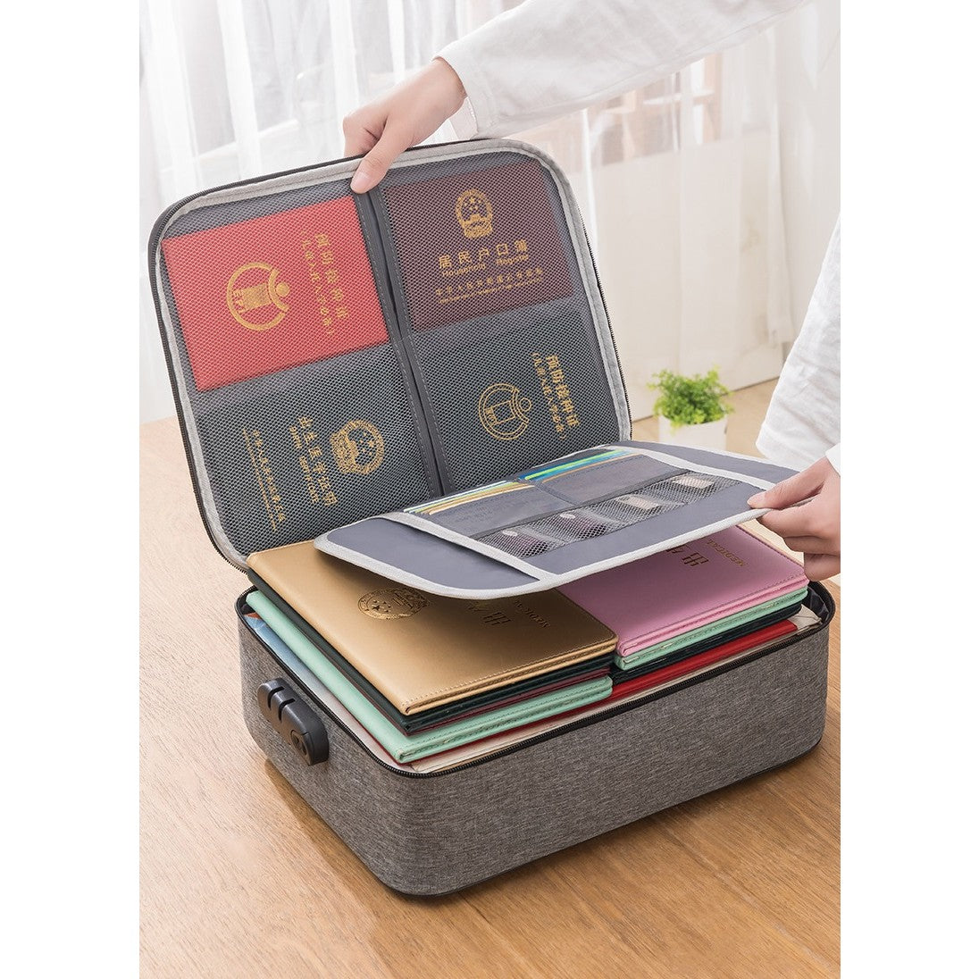 Geanta selexmo pentru Depozitare Acte si Documente, Facturi, Carduri, cu Cod de Securitate, 2 Compartimente, Impermeabila, 37 x 10.5 x 27 cm, Gri