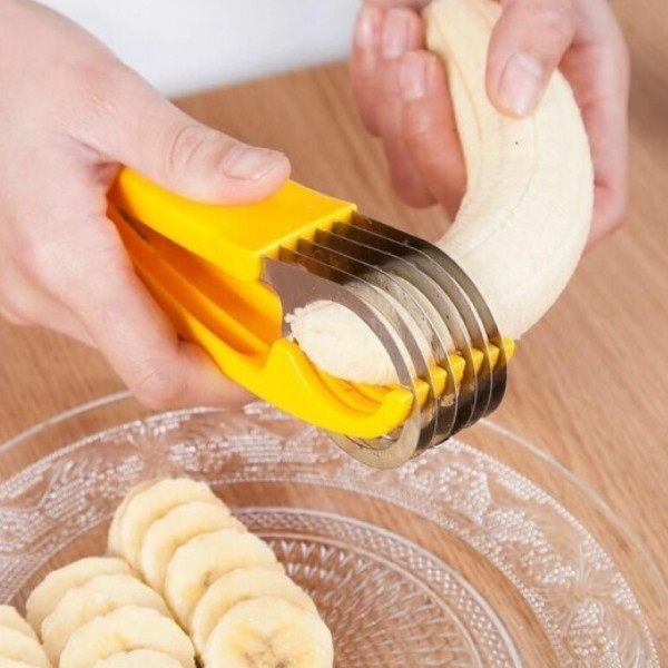 Tocător manual pentru fructe şi legume