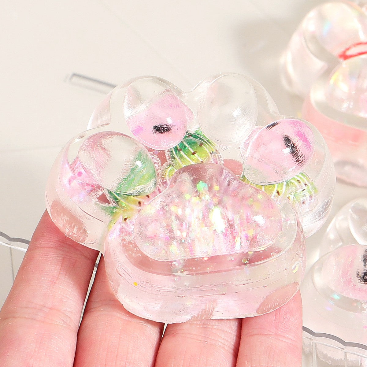 Jucarie Antistres Squishy, selexmo, Labuta de Pisica Pufoasa, cu Revenire Lenta, 7 x 6.5 cm, Model Ciuperca, Multicolor