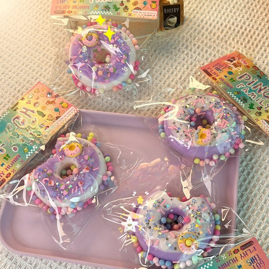 Jucarie Antistres Squishy, selexmo, cu Revenire Lenta, Squeeze Pinch Family, Model Gogoasa, 6x6 cm, 99g, Ambalaj Transparent, Mov