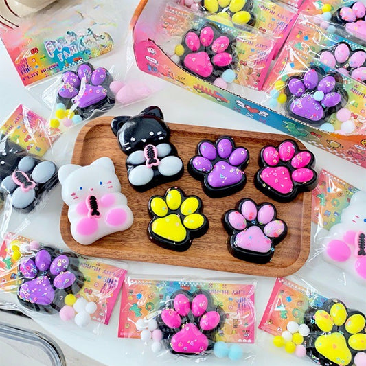 Jucarie Antistres Squishy, selexmo, cu Revenire Lenta, Squeeze Pinch Family, Model Labuta de Pisica, 6.8x6.2 cm, 55g, Ambalaj Transparent, Galben