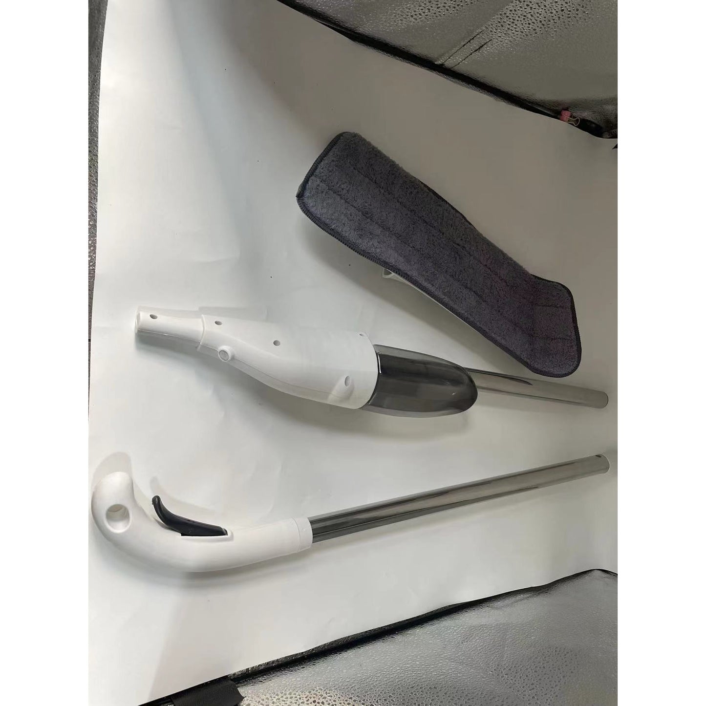 Mop plat, selexmo, cu pulverizator, pentru uz casnic, plastic, rezerva de mop din microfibra, 125x40 cm, Alb/Mov