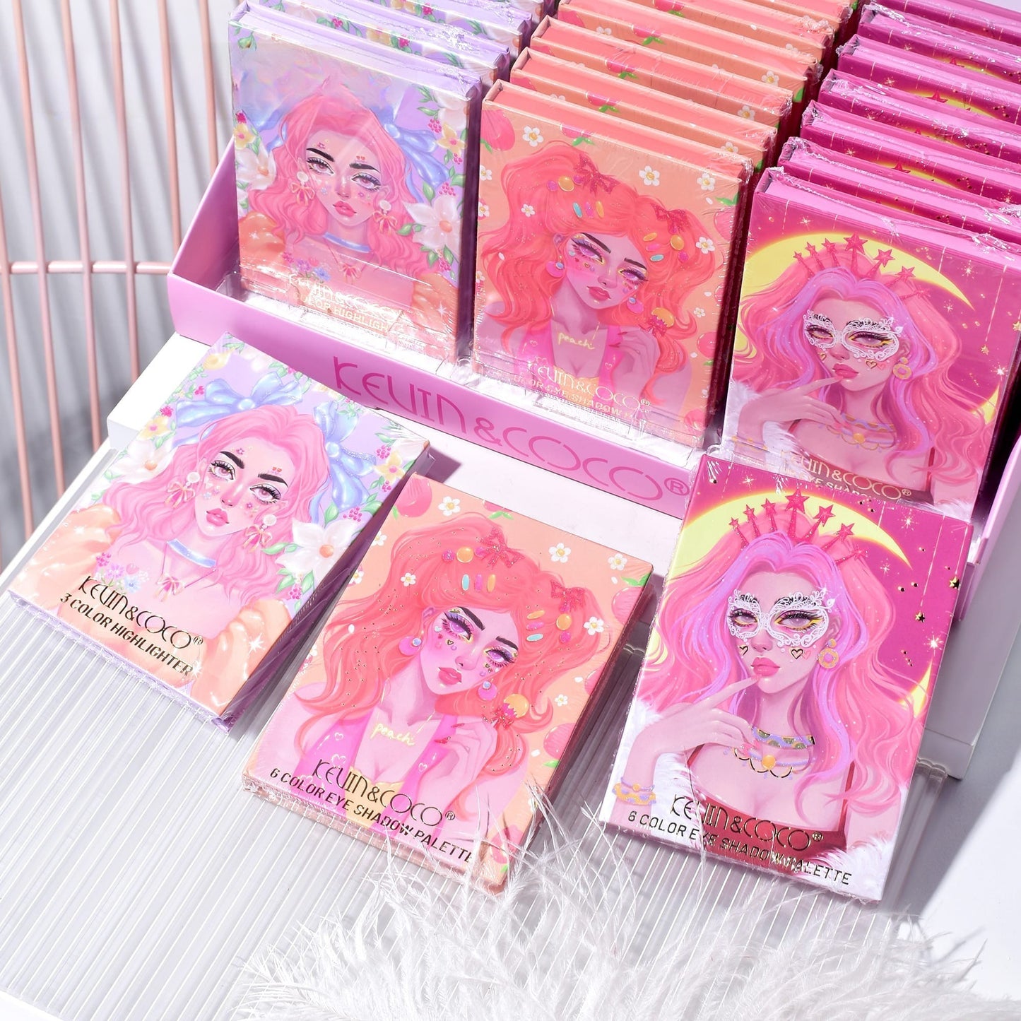 Paleta de Machiaj, KEVIN & COCO, Pink Barbie Girl, Fard de Pleoape, 6 culori, 11.3 x 8.2 x 1.3 cm, Model Quin