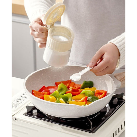 Recipient Condimente, selexmo, din Stilca, 180 ml, cu Maner si Lingurita, 10.6 x 7 x 7 cm, Capac Mat, Alb