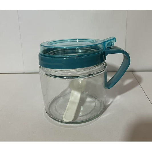 Recipient Condimente, selexmo, din Stilca, 180 ml, cu Maner si Lingurita, 8 x 9 cm, Capac Transparent, Albastru