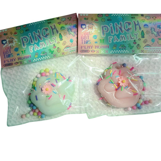 Set 12 Jucarii Antistres Squishy, selexmo, cu Revenire Lenta, Squeeze Pinch Family, Model Labuta de Pisica, 6x6 cm, 45g, Ambalaj Transparent, Alb+Roz