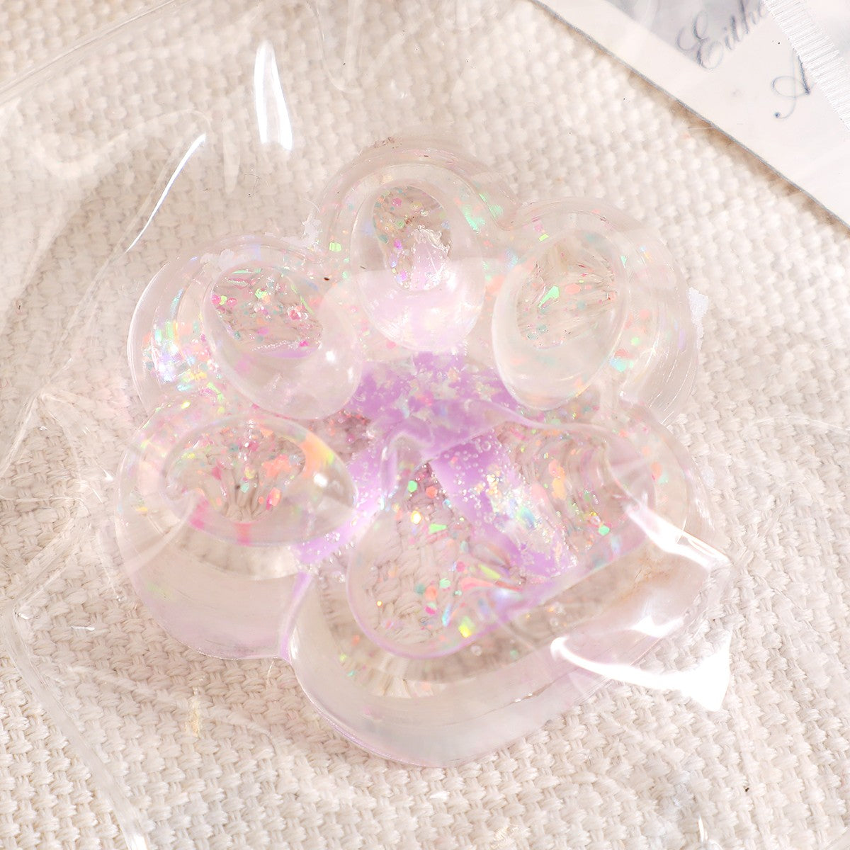 Jucarie Antistres Squishy, selexmo, cu Revenire Lenta, Squeeze Pinch Family, Model Cat Paw, 6.5 x 7 cm, din Tpr, 4-6 Ani, Model 2 Flori, Transparent