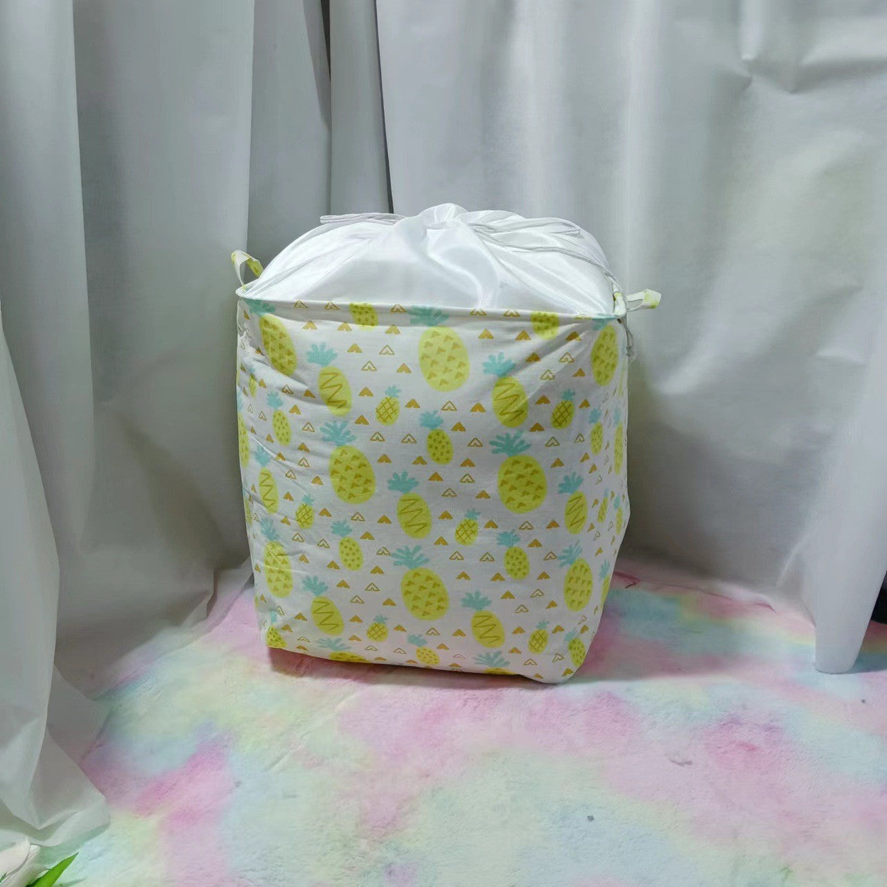 Cutie de Depozitare Pliabila, selexmo, Impermeabila, cu Snur, Capacitate 100 L, cu Manere, 50x50x40cm, Model Ananas, Galben