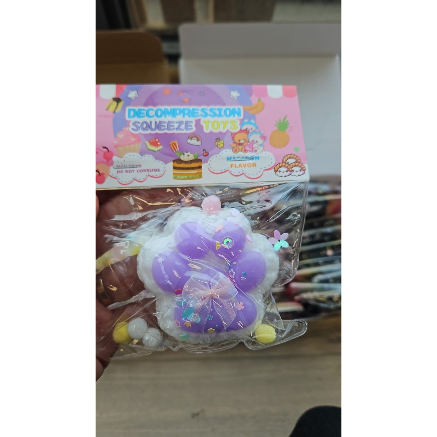 Jucarie Antistres Squishy, selexmo, cu Revenire Lenta, Squeeze Pinch Family, Model Labuta de Pisica, Mov
