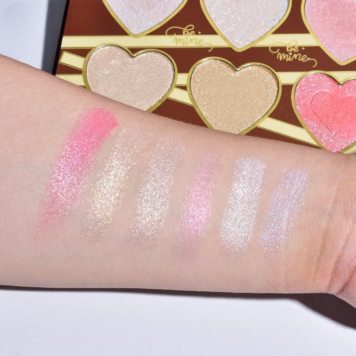 PALETA ILUMINATOARE, 6 NUANTE, BE MINE, CULORI CALDE, DREPTUNGHIULARA, 140 G, VALABILITATE 24 LUNI, 17.4X11.5X1.3 CM, VARIANTA B, ROSE