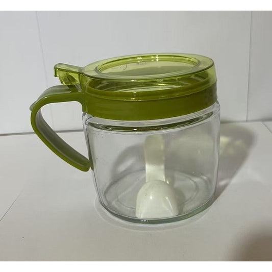 Recipient Condimente, selexmo, din Stilca, 180 ml, cu Maner si Lingurita, 8 x 9 cm, Capac Transparent, Verde