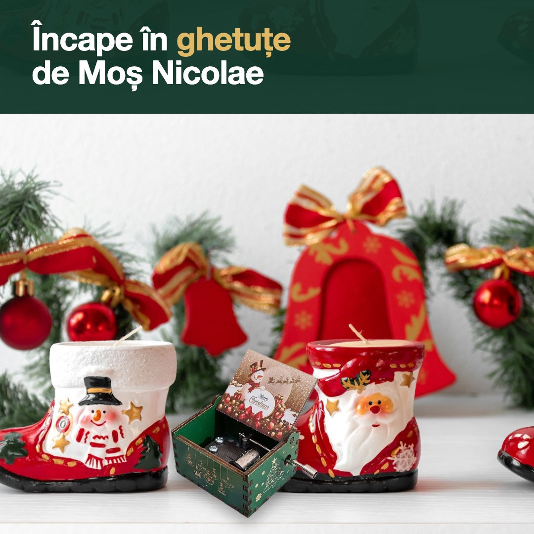 Cutia muzicală lângă ghetuțe de Moș Nicolae