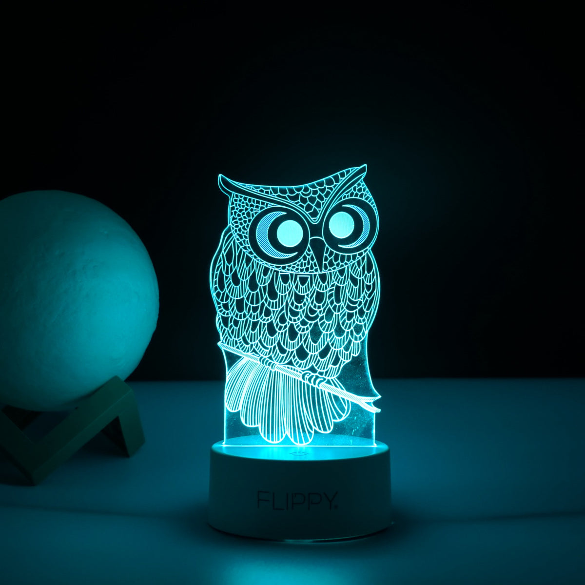 Lampa 3D bufniță în lumină roșie