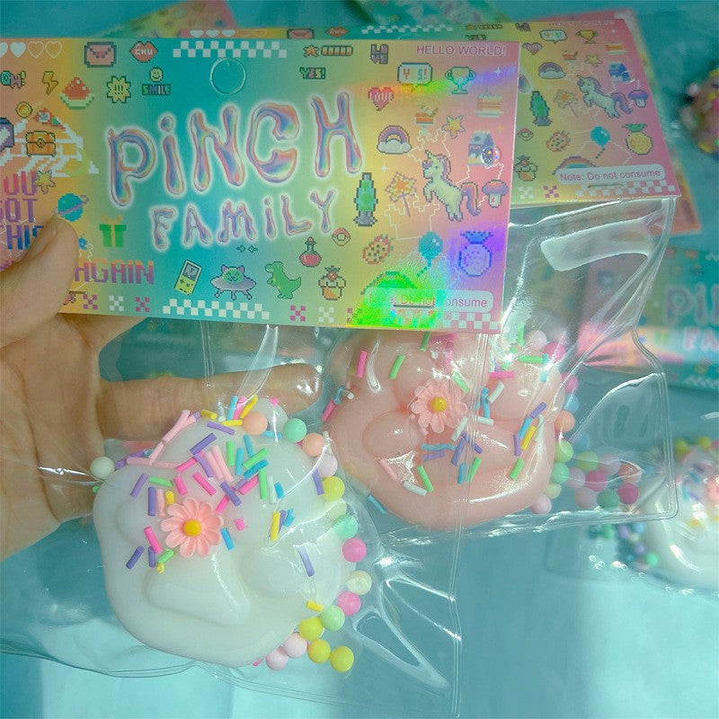 Set 12 Jucarii Antistres Squishy, selexmo, cu Revenire Lenta, Squeeze Pinch Family, Model Labuta de Pisica, 6x6 cm, 45g, Ambalaj Transparent, Alb+Roz