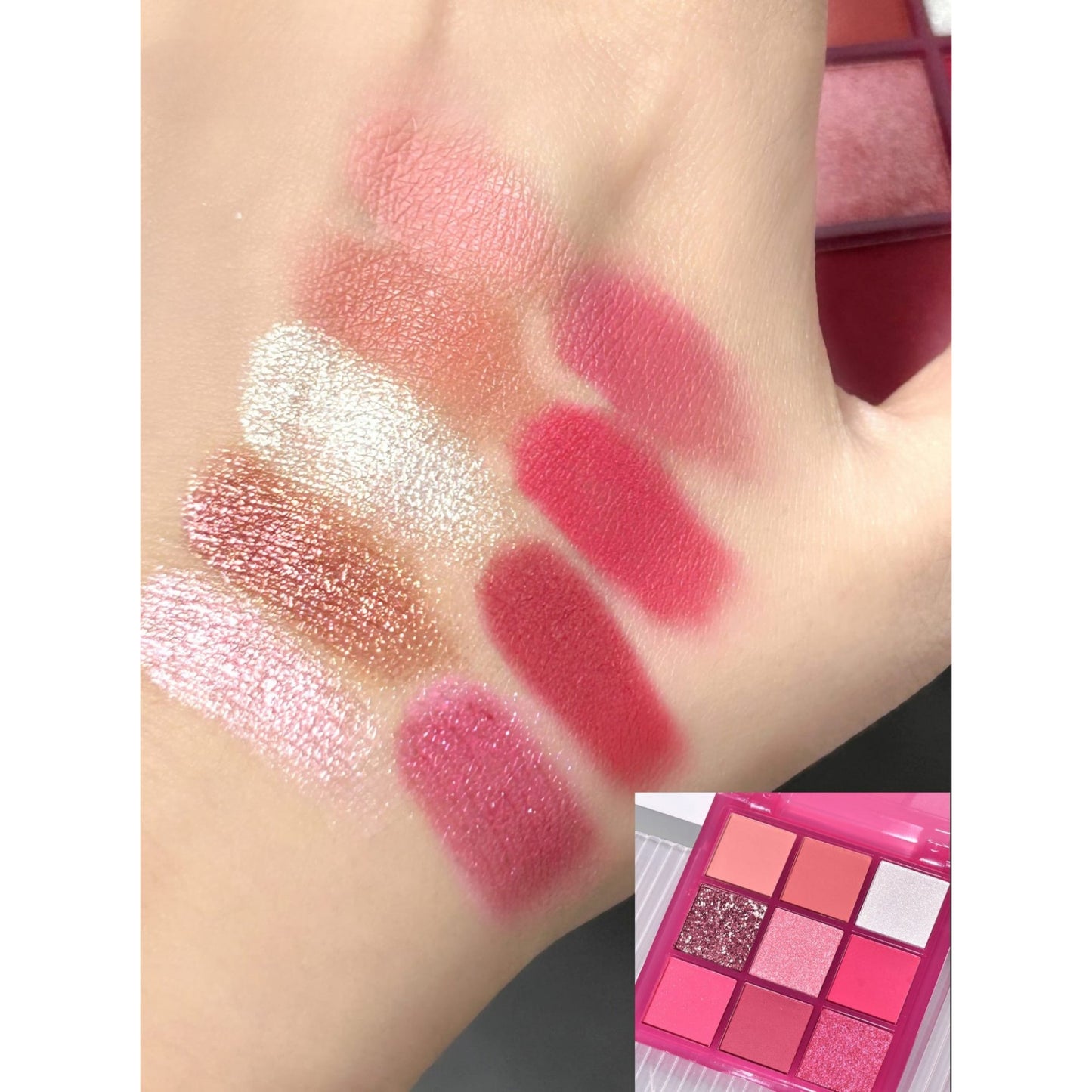 Set 3 Produse de Machiaj, KEVIN &amp; COCO, Pink Hearted, 9 culori, 15.5 x 13 x 3.4 cm