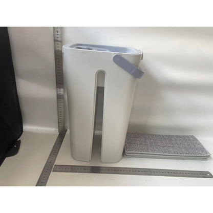 Set de curatenie selexmo, mop si galeata, galeata 5.7 l, 4 rezerve microfibra incluse, design modern, pentru interior, material plastic, peri sintetici, plat, cu storcere, alb