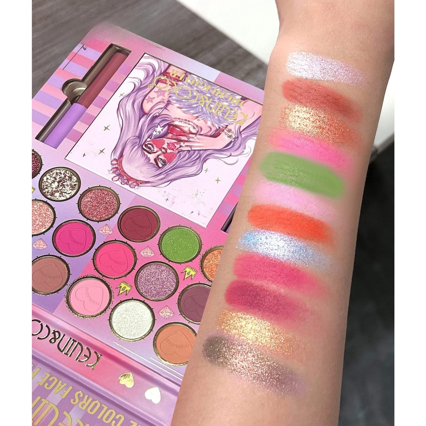 Set 4 Produse de Machiaj, KEVIN &amp; COCO, Vanilla Queen, 22 culori, 19.7 x 21.2 x 2.5 cm