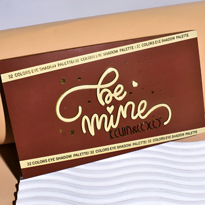 Trusa de Machiaj, KEVIN & COCO, Be Mine, 32 culori, 25.7 x 14.3 x 1.2 cm
